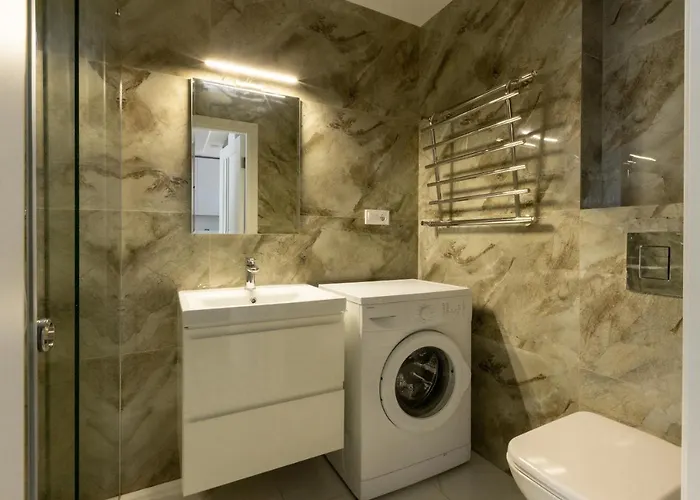 Vip Avalon * リヴィウ